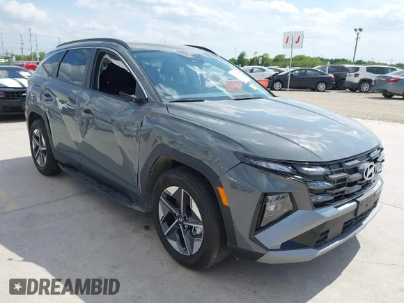 ✅ 2025 Hyundai Tucson SEL • VIN: 5NMJB3DE4SH578479 • Lot: 44751648. Listed on IAAI with 4,089 mi. Free auction sales archive from the USA and detailed vehicle history report at DreamBid. Image 1.