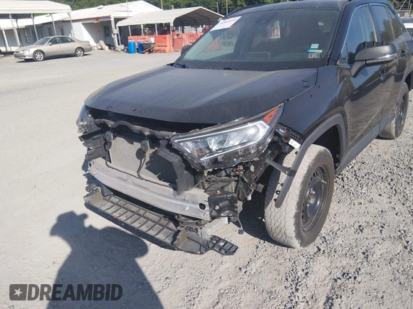 ✅ 2021 Toyota RAV4 LE • VIN: 2T3K1RFV7MC101357 • Lot: 44883034. Wystawiony na IAAI z przebiegiem 93 749 mil. Bezpłatny archiwum sprzedaży aukcyjnych z USA i szczegółowy raport historii pojazdu na DreamBid. Zdjęcie 6.