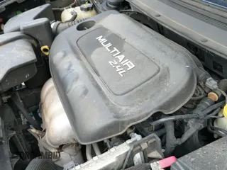 ✅ 2017 Jeep Cherokee Limited • VIN: 1C4PJMDB0HW584665 • Lot: 42694505. Wystawiony na IAAI z przebiegiem 139 254 mil. Bezpłatny archiwum sprzedaży aukcyjnych z USA i szczegółowy raport historii pojazdu na DreamBid. Zdjęcie 19.