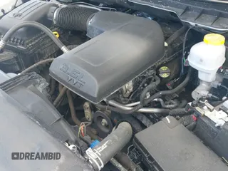 2024 Ram 1500 SLT z VIN 1C6RR6GG8RS127929, wystawiony jako IAAI lot #41498443 z przebiegiem 26 583 mil mil oraz . Historia ofert i sprzedaży dostępna na DreamBid. Obrazek 20.