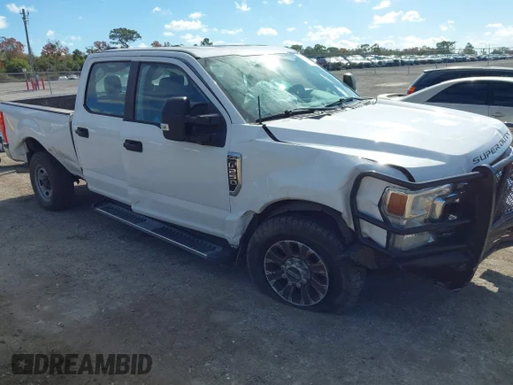 ✅ 2020 Ford F-250 XL • VIN: 1FT7W2A63LEE97998 • Lot: 44114760. Wystawiony na IAAI z przebiegiem 127 198 mil. Bezpłatny archiwum sprzedaży aukcyjnych z USA i szczegółowy raport historii pojazdu na DreamBid. Zdjęcie 1.