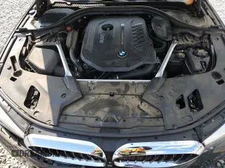 ✅ 2019 BMW 5 Series 540i • VIN: WBAJE5C59KWE66455 • Lot: 80993345. Wystawiony na Copart z przebiegiem 83 767 mil. Bezpłatny archiwum sprzedaży aukcyjnych z USA i szczegółowy raport historii pojazdu na DreamBid. Zdjęcie 15.