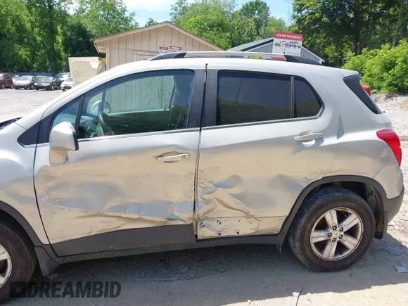 ✅ 2016 Chevrolet Trax LT • VIN: 3GNCJPSB8GL226034 • Лот: 45302540. Опубликован ранее на IAAI с пробегом 95 245 миль. Бесплатный доступ к архиву аукционных продаж из США и подробный отчёт об истории автомобиля на DreamBid. Изображение 6.