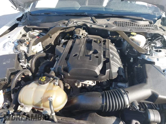 ✅ 2019 Ford Mustang EcoBoost Premium • VIN: 1FATP8UH4K5162300 • Lot: 45585046. Wystawiony na IAAI z przebiegiem 101 807 mil. Bezpłatny archiwum sprzedaży aukcyjnych z USA i szczegółowy raport historii pojazdu na DreamBid. Zdjęcie 10.