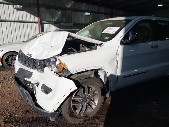 ✅ 2022 Jeep Grand Cherokee Limited • VIN: 1C4RJEBG0NC171168 • Lot: 43500577. Wystawiony na IAAI z przebiegiem 68 711 mil. Bezpłatny archiwum sprzedaży aukcyjnych z USA i szczegółowy raport historii pojazdu na DreamBid. Zdjęcie 6.