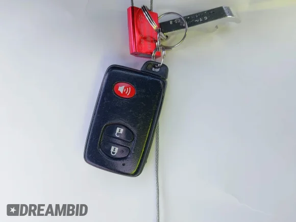 ✅ 2009 Toyota RAV4 Limited • VIN: 2T3BK31VX9W007335 • Lot: 41699993. Listed on IAAI with 183,658 mi. Free auction sales archive from the USA and detailed vehicle history report at DreamBid. Image 11.