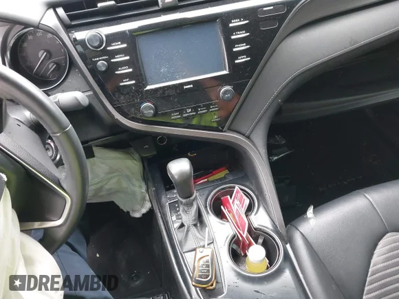 ✅ 2020 Toyota Camry SE • VIN: 4T1G11AK9LU988597 • Lot: 44194461. Wystawiony na IAAI z przebiegiem 88 690 mil. Bezpłatny archiwum sprzedaży aukcyjnych z USA i szczegółowy raport historii pojazdu na DreamBid. Zdjęcie 11.