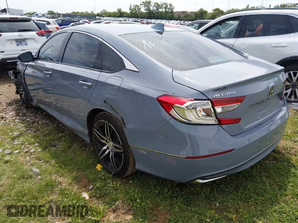 ✅ 2022 Honda Accord Touring • VIN: 1HGCV3F94NA012208 • Lot: 45084157. Wystawiony na IAAI z przebiegiem 45 382 mil. Bezpłatny archiwum sprzedaży aukcyjnych z USA i szczegółowy raport historii pojazdu na DreamBid. Zdjęcie 3.