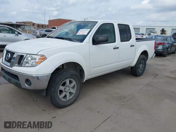 ✅ 2009 Nissan Frontier SE • VIN: 1N6AD07W09C400281 • Lot: 44563107. Wystawiony na IAAI z przebiegiem 192 173 mil. Bezpłatny archiwum sprzedaży aukcyjnych z USA i szczegółowy raport historii pojazdu na DreamBid. Zdjęcie 2.