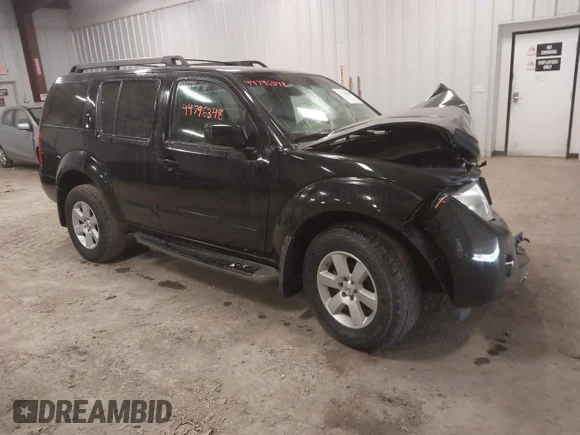 ✅ 2008 Nissan Pathfinder SE • VIN: 5N1AR18B28C615497 • Lot: 44796348. Wystawiony na IAAI z przebiegiem 137 255 mil. Bezpłatny archiwum sprzedaży aukcyjnych z USA i szczegółowy raport historii pojazdu na DreamBid. Zdjęcie 1.