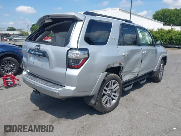 ✅ 2019 Toyota 4Runner SR5 • VIN: JTEBU5JR4K5681627 • Lot: 42720467. Wystawiony na IAAI z przebiegiem 59 482 mil. Bezpłatny archiwum sprzedaży aukcyjnych z USA i szczegółowy raport historii pojazdu na DreamBid. Zdjęcie 4.