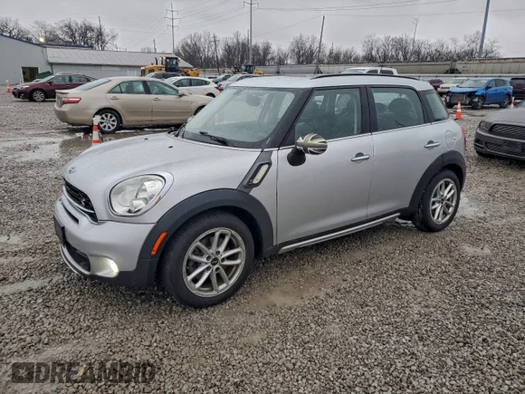 ✅ 2016 MINI Countryman S • VIN: WMWZC5C52GWU02383 • Lot: 96075175. Listed on Copart with 115,928 mi. Free auction sales archive from the USA and detailed vehicle history report at DreamBid. Image 1.