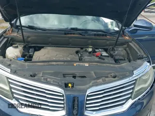 ✅ 2017 Lincoln MKX Reserve • VIN: 2LMPJ6LR8HBL26146 • Lot: 43269649. Listed on IAAI with 83,397 mi. Free auction sales archive from the USA and detailed vehicle history report at DreamBid. Image 19.