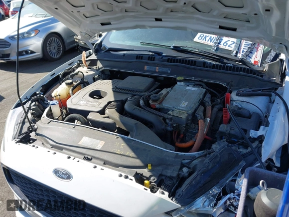 ✅ 2019 Ford Fusion SE • VIN: 3FA6P0LU4KR201008 • Lot: 44320427. Wystawiony na IAAI z przebiegiem 71 437 mil. Bezpłatny archiwum sprzedaży aukcyjnych z USA i szczegółowy raport historii pojazdu na DreamBid. Zdjęcie 10.