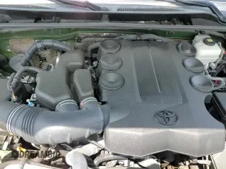 ✅ 2022 Toyota 4Runner TRD Sport • VIN: JTESU5JRXN5986229 • Lot: 61629845. Listed on Copart with 44,127 mi. Free auction sales archive from the USA and detailed vehicle history report at DreamBid. Image 14.