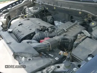 ✅ 2019 Mitsubishi Outlander ES • VIN: JA4AP3AU9KU006226 • Lot: 42941614. Listed on IAAI with 143,557 mi. Free auction sales archive from the USA and detailed vehicle history report at DreamBid. Image 19.