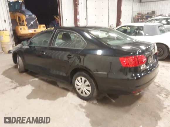 ✅ 2011 Volkswagen Jetta • VIN: 3VW2K7AJ2BM389921 • Lot: 42452839. Wystawiony na IAAI z przebiegiem 142 011 mil. Bezpłatny archiwum sprzedaży aukcyjnych z USA i szczegółowy raport historii pojazdu na DreamBid. Zdjęcie 3.