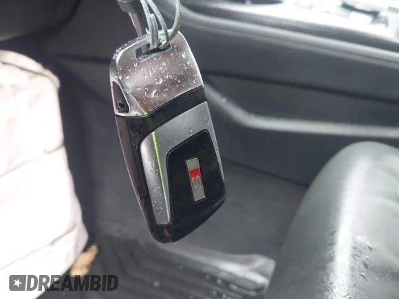 ✅ 2018 Audi S4 Premium Plus • VIN: WAUB4AF47JA002849 • Лот: 43386276. Опубліковано раніше на IAAI з пробігом 61 987 миль. Безкоштовний доступ до архіву аукціонних продажів зі США та докладний звіт про історію автомобіля на DreamBid. Зображення 11.