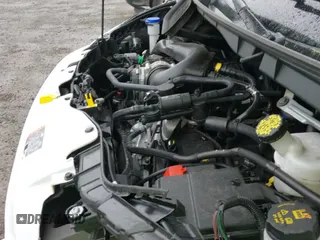 ✅ 2025 Ford Transit Passenger XL • VIN: 1FBAX2Y84SKA50207 • Lot: 43013050. Wystawiony na IAAI z przebiegiem 8 796 mil. Bezpłatny archiwum sprzedaży aukcyjnych z USA i szczegółowy raport historii pojazdu na DreamBid. Zdjęcie 19.