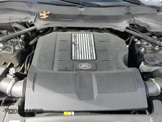 ✅ 2018 Land Rover Range Rover • VIN: SALGS5RE2JA381861 • Lot: 69601805. Wystawiony na Copart z przebiegiem 61 052 mil. Bezpłatny archiwum sprzedaży aukcyjnych z USA i szczegółowy raport historii pojazdu na DreamBid. Zdjęcie 14.