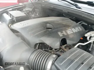 ✅ 2018 Dodge Durango R/T • VIN: 1C4SDJCT2JC409335 • Лот: 43592625. Опубликован ранее на IAAI с пробегом 129 850 миль. Бесплатный доступ к архиву аукционных продаж из США и подробный отчёт об истории автомобиля на DreamBid. Изображение 19.