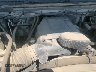 ✅ 2017 GMC Sierra 2500HD • VIN: 1GD02REG4HZ218837 • Lot: 63833835. Wystawiony na Copart z przebiegiem 130 307 mil. Bezpłatny archiwum sprzedaży aukcyjnych z USA i szczegółowy raport historii pojazdu na DreamBid. Zdjęcie 13.