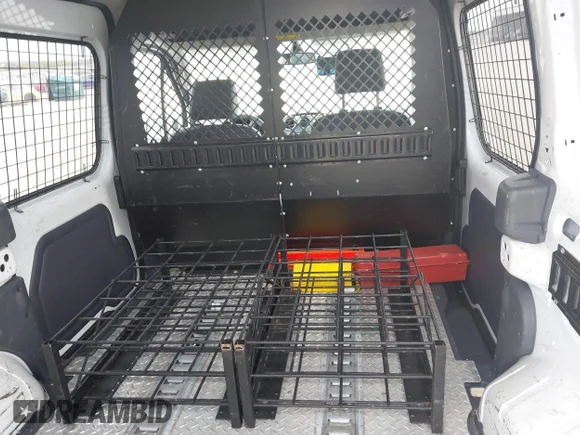 ✅ 2013 Ford Transit Connect XL • VIN: NM0LS6AN5DT135786 • Lot: 43352104. Wystawiony na IAAI z przebiegiem 109 156 mil. Bezpłatny archiwum sprzedaży aukcyjnych z USA i szczegółowy raport historii pojazdu na DreamBid. Zdjęcie 8.