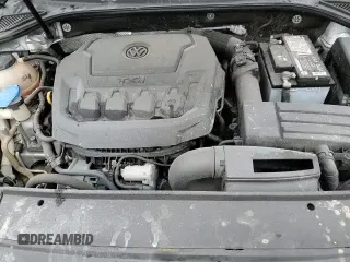 ✅ 2018 Volkswagen Passat SEL Premium • VIN: 1VWCA7A35JC041572 • Лот: 82557055. Опубликован ранее на Copart с пробегом 91 203 миль. Бесплатный доступ к архиву аукционных продаж из США и подробный отчёт об истории автомобиля на DreamBid. Изображение 13.