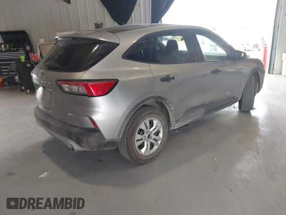 ✅ 2021 Ford Escape S • VIN: 1FMCU9F67MUA82515 • Lot: 45106154. Wystawiony na IAAI z przebiegiem 72 667 mil. Bezpłatny archiwum sprzedaży aukcyjnych z USA i szczegółowy raport historii pojazdu na DreamBid. Zdjęcie 4.