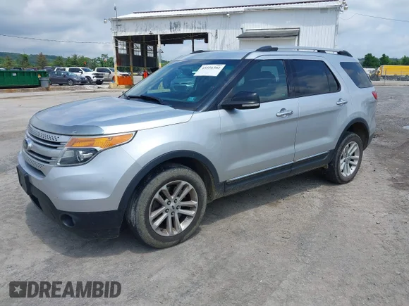 ✅ 2013 Ford Explorer XLT • VIN: 1FM5K8D85DGB29052 • Lot: 45556302. Wystawiony na IAAI z przebiegiem 218 731 mil. Bezpłatny archiwum sprzedaży aukcyjnych z USA i szczegółowy raport historii pojazdu na DreamBid. Zdjęcie 2.