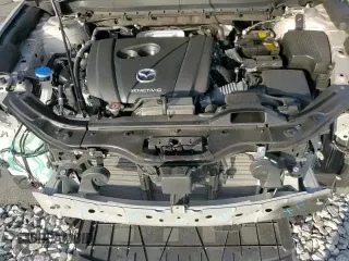 ✅ 2025 Mazda CX-5 S Select • VIN: JM3KFBBL1S0568763 • Lot: 91321805. Wystawiony na Copart z przebiegiem 13 118 mil. Bezpłatny archiwum sprzedaży aukcyjnych z USA i szczegółowy raport historii pojazdu na DreamBid. Zdjęcie 16.