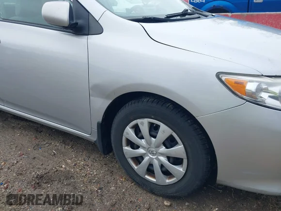✅ 2009 Toyota Corolla LE • VIN: 1NXBU40E29Z057043 • Lot: 44396736. Wystawiony na IAAI z przebiegiem 215 197 mil. Bezpłatny archiwum sprzedaży aukcyjnych z USA i szczegółowy raport historii pojazdu na DreamBid. Zdjęcie 6.