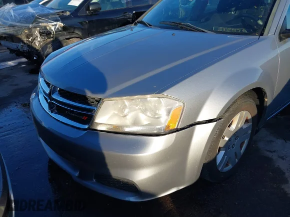 ✅ 2014 Dodge Avenger SE • VIN: 1C3CDZAB2EN226223 • Лот: 41416252. Опубликован ранее на IAAI с пробегом 85 175 миль. Бесплатный доступ к архиву аукционных продаж из США и подробный отчёт об истории автомобиля на DreamBid. Изображение 6.