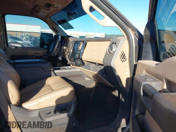 ✅ 2012 Ford F-250 Lariat • VIN: 1FT7W2B63CEB96047 • Lot: 44104914. Wystawiony na IAAI z przebiegiem 143 722 mil. Bezpłatny archiwum sprzedaży aukcyjnych z USA i szczegółowy raport historii pojazdu na DreamBid. Zdjęcie 5.