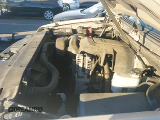 ✅ 2008 Chevrolet Tahoe 3LT • VIN: 1GNFK13028R210359 • Lot: 43702792. Wystawiony na IAAI z przebiegiem 216 172 mil. Bezpłatny archiwum sprzedaży aukcyjnych z USA i szczegółowy raport historii pojazdu na DreamBid. Zdjęcie 13.