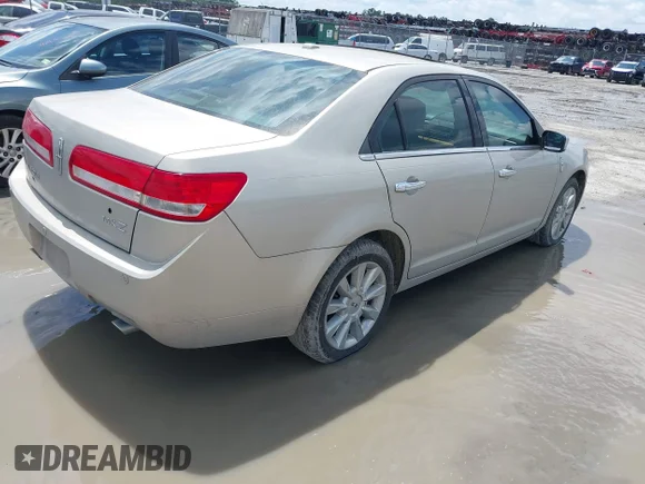✅ 2010 Lincoln MKZ • VIN: 3LNHL2GCXAR654796 • Lot: 42452744. Wystawiony na IAAI z przebiegiem 127 053 mil. Bezpłatny archiwum sprzedaży aukcyjnych z USA i szczegółowy raport historii pojazdu na DreamBid. Zdjęcie 4.