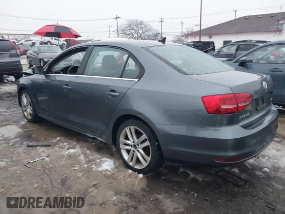 ✅ 2015 Volkswagen Jetta S • VIN: 3VWLA7AJXFM276490 • Lot: 44059545. Wystawiony na IAAI z przebiegiem 167 176 mil. Bezpłatny archiwum sprzedaży aukcyjnych z USA i szczegółowy raport historii pojazdu na DreamBid. Zdjęcie 3.