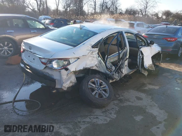 ✅ 2013 Hyundai Sonata GLS • VIN: 5NPEB4AC5DH711282 • Lot: 43834173. Wystawiony na IAAI z przebiegiem 144 363 mil. Bezpłatny archiwum sprzedaży aukcyjnych z USA i szczegółowy raport historii pojazdu na DreamBid. Zdjęcie 4.
