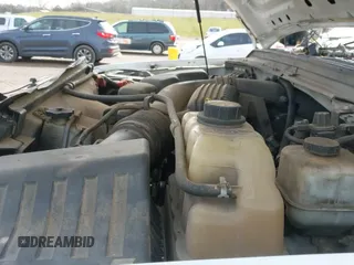 ✅ 2009 Ford F-250 • VIN: 1FDNF21579EA07923 • Лот: 41863139. Опубликован ранее на IAAI с пробегом 269 940 миль. Бесплатный доступ к архиву аукционных продаж из США и подробный отчёт об истории автомобиля на DreamBid. Изображение 13.