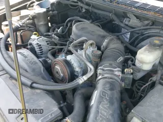 ✅ 2003 Chevrolet S-10 LS • VIN: 1GCDT19X038232117 • Лот: 42218171. Опубликован ранее на IAAI с пробегом 215 607 миль. Бесплатный доступ к архиву аукционных продаж из США и подробный отчёт об истории автомобиля на DreamBid. Изображение 12.