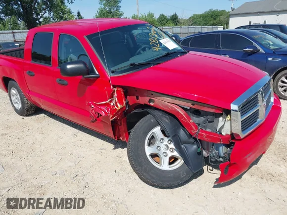 ✅ 2007 Dodge Dakota SLT • VIN: 1D7HW48P47S241350 • Лот: 42813623. Опубліковано раніше на IAAI з пробігом 120 734 миль. Безкоштовний доступ до архіву аукціонних продажів зі США та докладний звіт про історію автомобіля на DreamBid. Зображення 6.