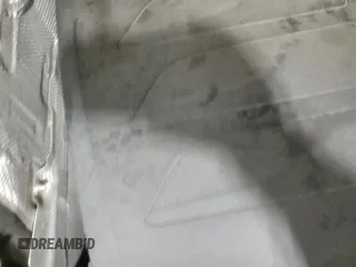 ✅ 2020 Mercedes-Benz GLC 300 • VIN: W1N0J8EBXLF773221 • Lot: 91644345. Wystawiony na Copart z przebiegiem 66 255 mil. Bezpłatny archiwum sprzedaży aukcyjnych z USA i szczegółowy raport historii pojazdu na DreamBid. Zdjęcie 15.