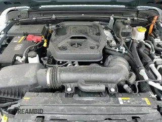 ✅ 2024 Jeep Wrangler Sahara • VIN: 1C4RJXP60RW187595 • Лот: 64458875. Опубликован ранее на Copart с пробегом 18 792 миль. Бесплатный доступ к архиву аукционных продаж из США и подробный отчёт об истории автомобиля на DreamBid. Изображение 17.