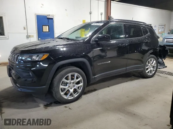 ✅ 2023 Jeep Compass Latitude Lux • VIN: 3C4NJDFN9PT520630 • Лот: 86243545. Опубліковано раніше на Copart з пробігом 32 187 миль. Безкоштовний доступ до архіву аукціонних продажів зі США та докладний звіт про історію автомобіля на DreamBid. Зображення 1.