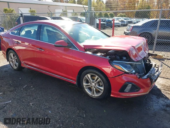 ✅ 2019 Hyundai Sonata Sport • VIN: 5NPE34AF2KH821727 • Lot: 43635416. Wystawiony na IAAI z przebiegiem 75 052 mil. Bezpłatny archiwum sprzedaży aukcyjnych z USA i szczegółowy raport historii pojazdu na DreamBid. Zdjęcie 1.