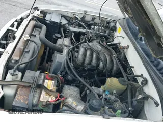 ✅ 1999 Toyota 4Runner Limited • VIN: JT3GN87R7X0120461 • Лот: 42930681. Опубликован ранее на IAAI с пробегом 302 401 миль. Бесплатный доступ к архиву аукционных продаж из США и подробный отчёт об истории автомобиля на DreamBid. Изображение 12.