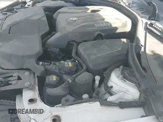 ✅ 2017 BMW 3 Series 330i xDrive • VIN: WBA8D9G59HNU60153 • Lot: 42700234. Listed on IAAI with 68,283 mi. Free auction sales archive from the USA and detailed vehicle history report at DreamBid. Image 18.