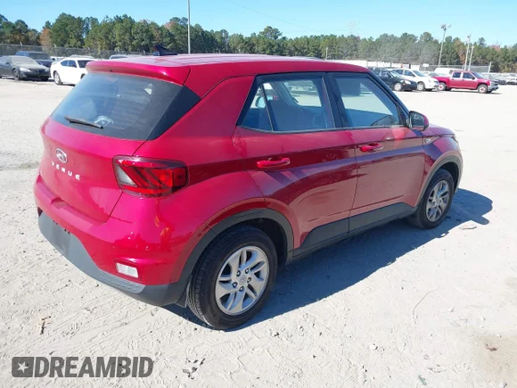 ✅ 2022 Hyundai Venue SE • VIN: KMHRB8A38NU142942 • Lot: 43711442. Wystawiony na IAAI z przebiegiem 40 047 mil. Bezpłatny archiwum sprzedaży aukcyjnych z USA i szczegółowy raport historii pojazdu na DreamBid. Zdjęcie 4.