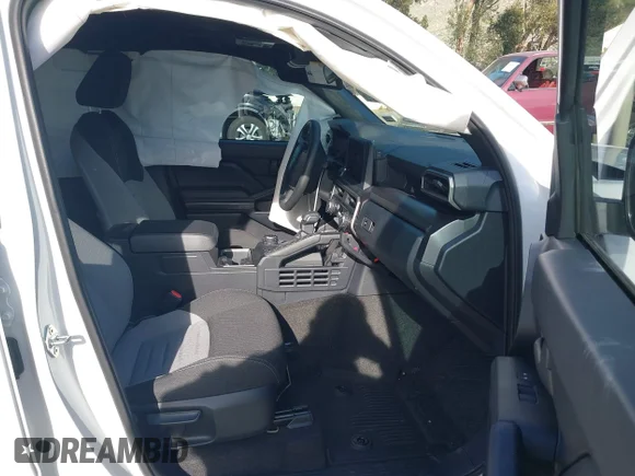 ✅ 2025 Toyota 4Runner Hybrid TRD Off Road • VIN: JTEVB5BR1S5009431 • Lot: 44197124. Wystawiony na IAAI z przebiegiem 1 091 mil. Bezpłatny archiwum sprzedaży aukcyjnych z USA i szczegółowy raport historii pojazdu na DreamBid. Zdjęcie 5.
