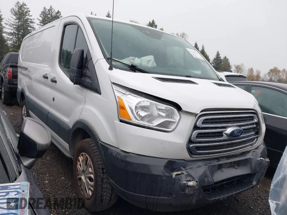 ✅ 2018 Ford Transit • VIN: 1FTYR1YM8JKA35302 • Лот: 43268338. Опубликован ранее на IAAI с пробегом 244 632 миль. Бесплатный доступ к архиву аукционных продаж из США и подробный отчёт об истории автомобиля на DreamBid. Изображение 1.